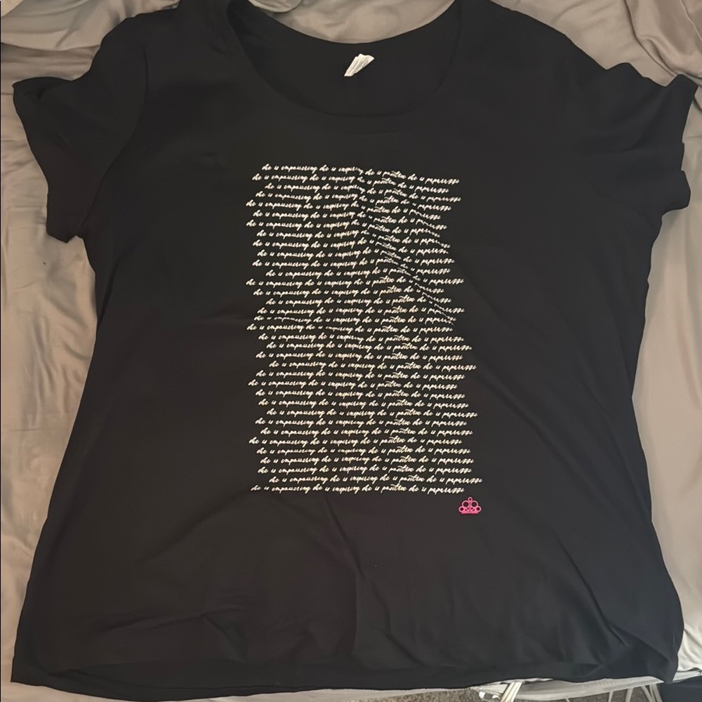 Paparazzi Black Relaxed Short Sleeve Graphic T-Shirt